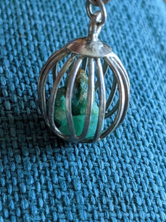 Vintage Columbian Raw Emerald Silver Cage Brooch … - image 9