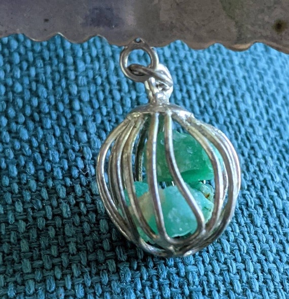 Vintage Columbian Raw Emerald Silver Cage Brooch … - image 8