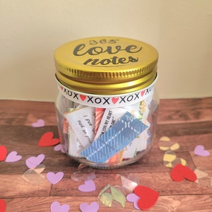 365 love note, 365 notes jar, love quotes in a jar, Anniversary gift, love notes, Valentine's day gift, message in a bottle, personalized Xoxo