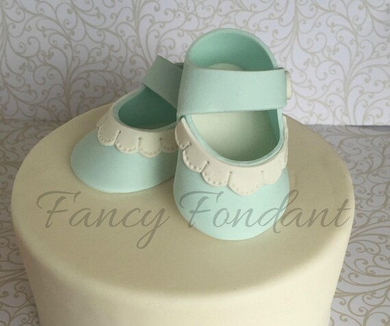 fondant baby booties