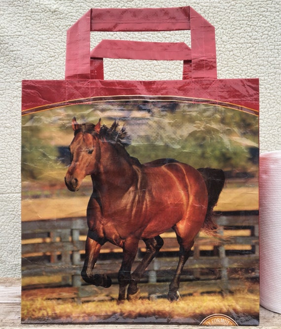 Feed grocery bag clearance