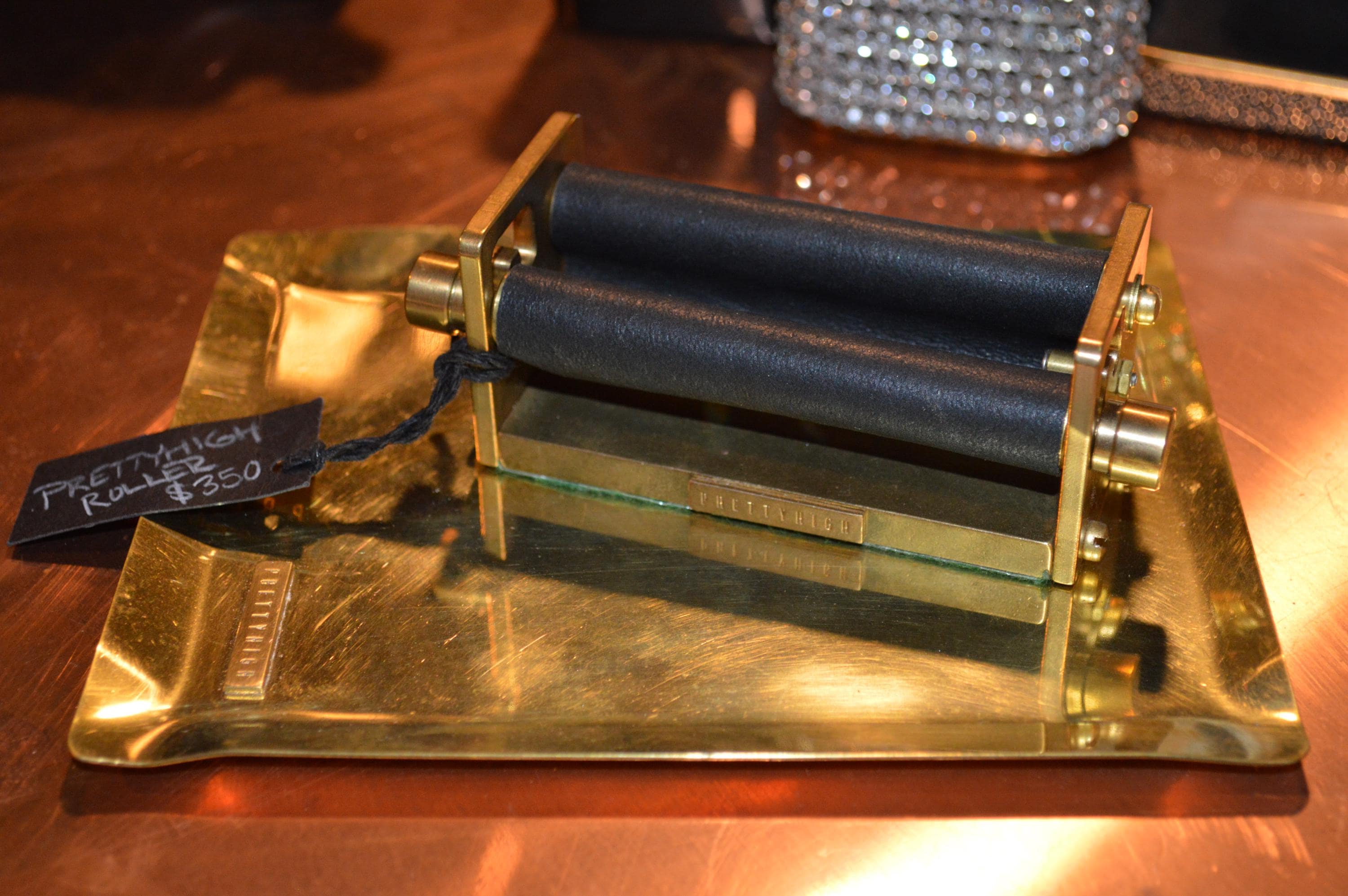 PRETTYHIGH ROLLER- Cigarette Roller