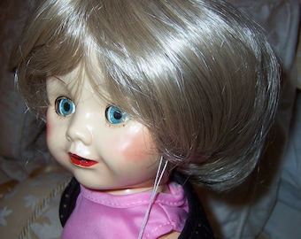 Dollspart Supply Doll wigs VINTAGE various colors and styles