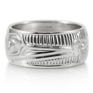 Hummingbird and Flower Silver Band Ring, Hand Engraved by First Nations Artist Robert Cross