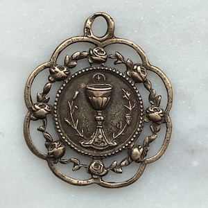 Medal - Blessed Sacrament - Eucharist - Holy Communion - Bronze or Sterling Silver - Antique Reproduction 614 CeCeAgnes