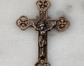 Crucifijo pequeño - Plata de ley o bronce - 741 CeCeAgnes Rosario Parts