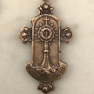 He aquí la Medalla del Pan de los Ángeles - Plata de ley o bronce - 655 Piezas del Rosario CeCeAgnes