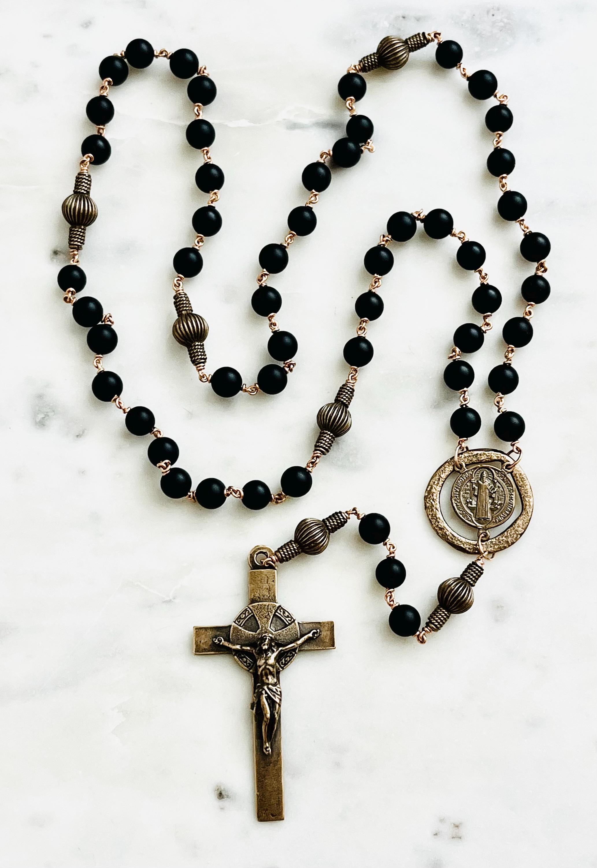 聖ベネディクトのロザリオ：大きなブラックオニキスとブロンズの