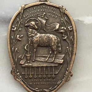 Agnus Dei Medal: 1306 Easter 'He Is Risen' Antique Reproduction