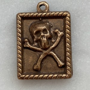 Memento Mori Medal - Sterling Silver or Bronze - 1113 CeCeAgnes
