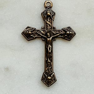 Petite Cherub Angels Crucifix - Sterling Silver or Bronze - Antique Reproduction 580 CeCeAgnes