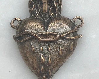Centro del Rosario del Sagrado Corazón Grande: Reproducción antigua de bronce de 1007