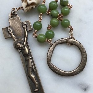 Terço Penal Irlandês - Jade Nefrita e Bronze - Terço de uma dezena CeCeAgnes