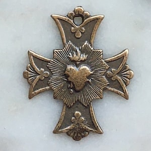 Medal - Sacred Heart - Bronze  - Antique Reproduction 1147 CeCeAgnes Rosary Parts