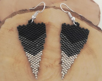 Miyuki earrings/ miyuki delica earrings/ triangles earrings/ handwoven earrings/ gift for women/ handmade earrings/ handmade jewelry/ rock