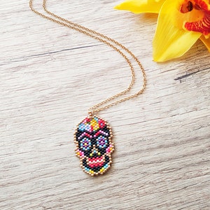 Collar de calavera con cuentas, collar tejido a mano, collar miyuki, dias de los muertos, collar largo, regalo para mujer, collar mexicano