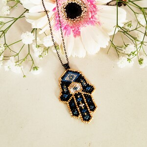 Handmade Miyuki hamsa hand, good luck charm, beaded necklace, gift for women, handmade jewelry, beaded jewelry, fatima hand