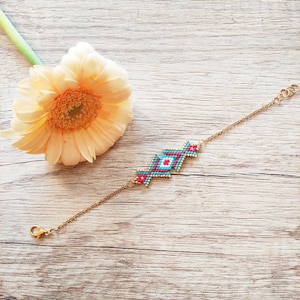 Dainty beaded bracelet, gift for women, beaded jewelry, minimalist bracelet, boho bracelet, handmade jewelry, handmade bracelet, miyuki loom
