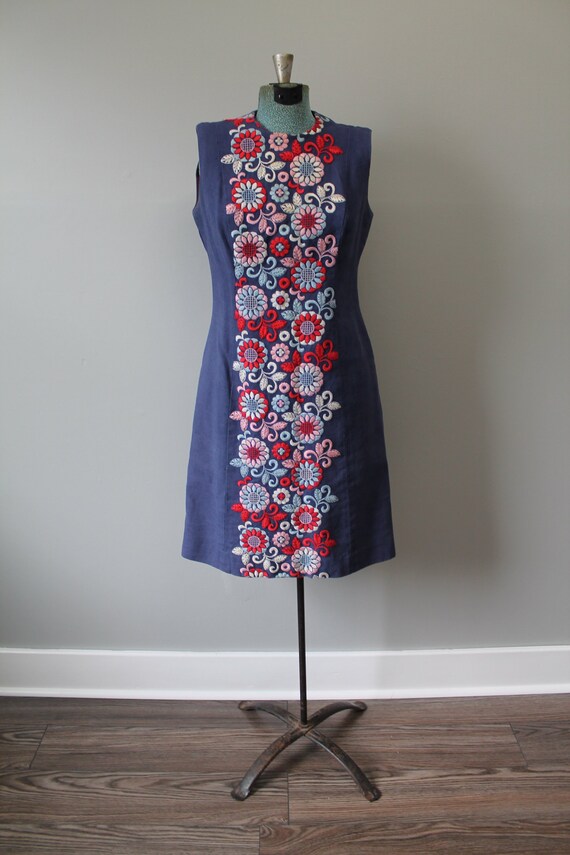 Garden of Earthly Delights Dress - 1960s navy lin… - image 3