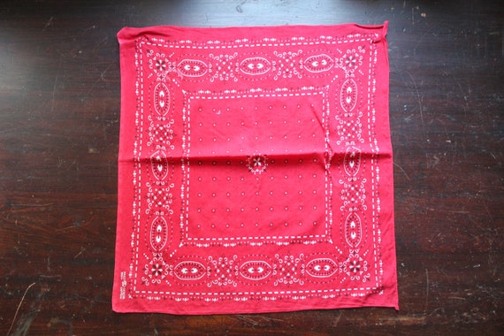 1940s red cotton bandana, classic workwear