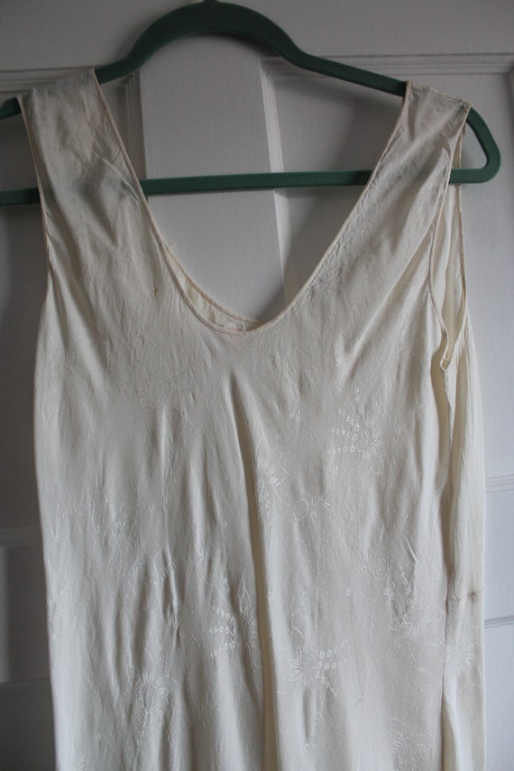 Lady Mary Nightgown - 1920s ivory brocade Chinese… - image 10