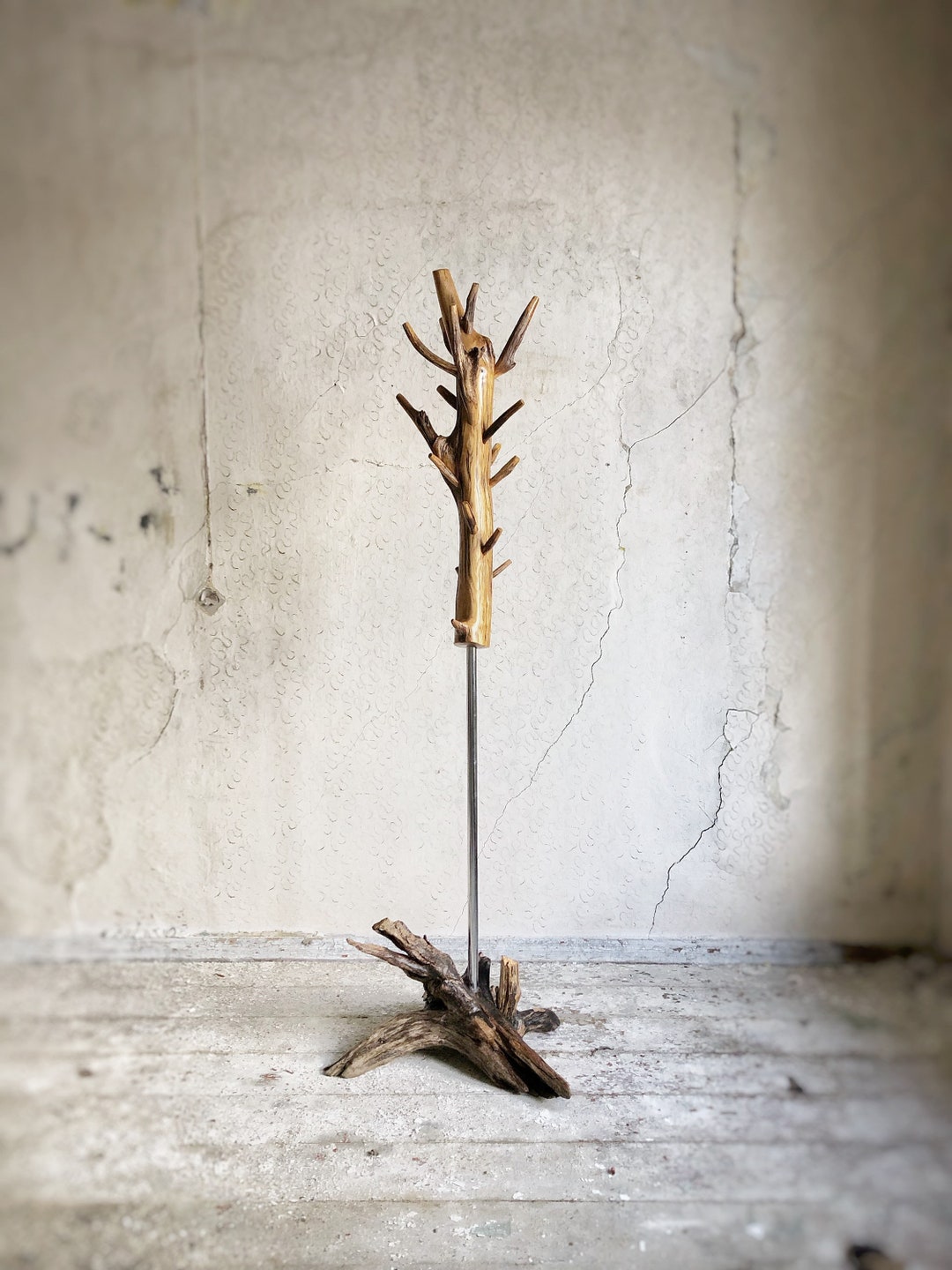 Handmade Reclaimed Oak Coat Rack: Rustic Tree Stand