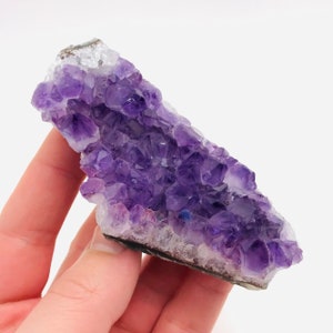 Ametista, drusa de ametista, minerais, litoterapia, pedra roxa, cristais, armário de curiosidades, geodo de ametista, curiosidades, presente