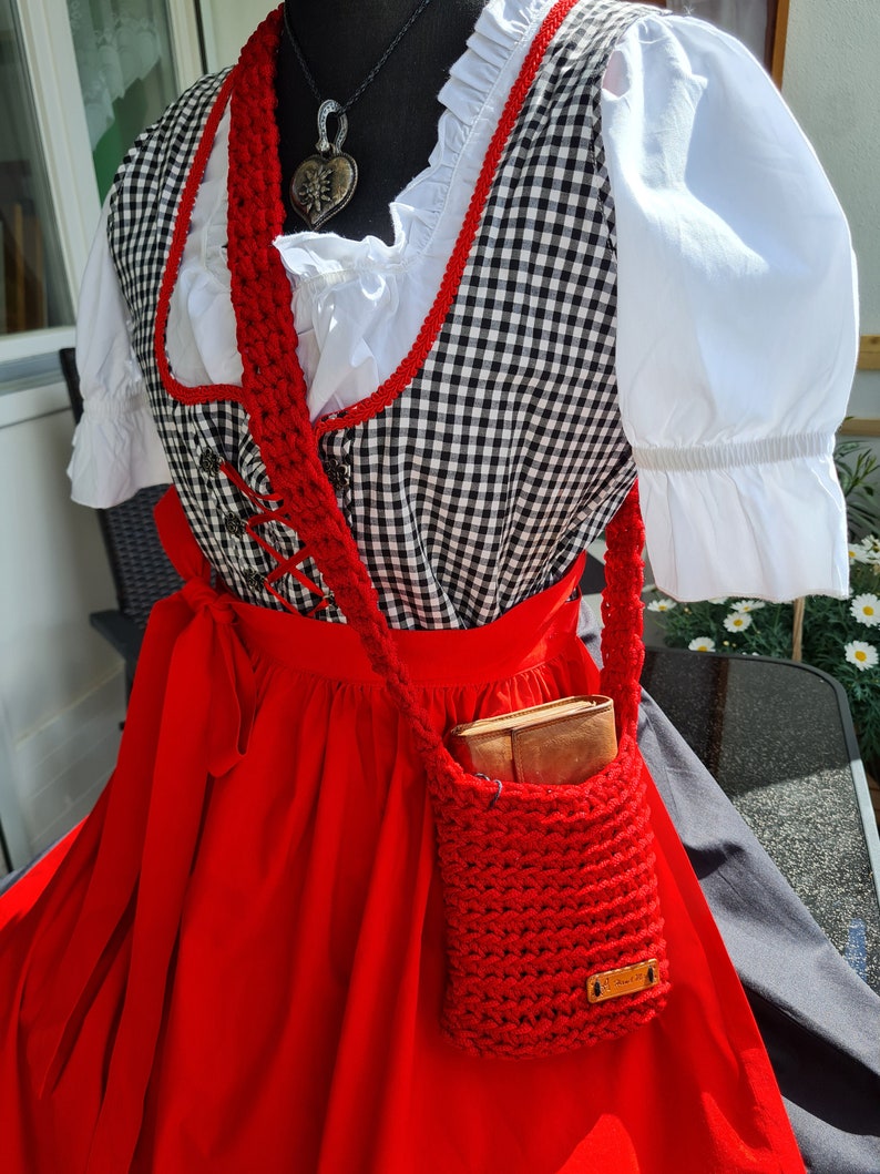 Service halter bag, RED, crocheted from rope yarn, cross body, many colors, shoulder bag, handmade image 3