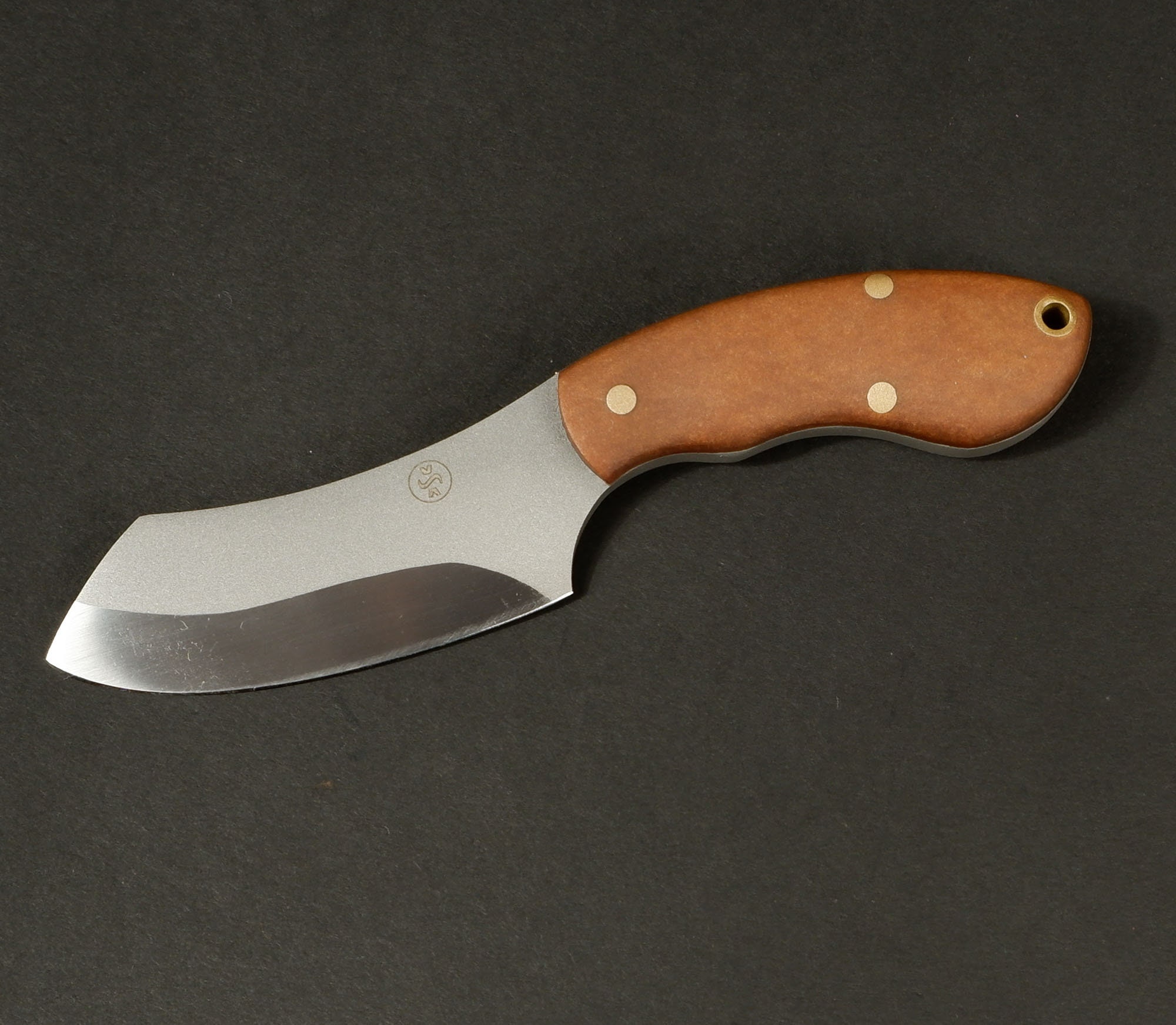 Custom Handmade Carbon Steel Jack Krauser Hunting Bowie Gut Hook Survival Knife