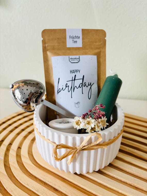 Geschenkset mit Tee/ Schale/ Kerze + Halter/ Teesieb
