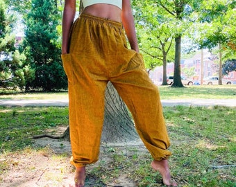 Pantaloni di cotone unisex dal Nepal, pantaloni Boho Harem, pantaloni di cotone solido con due tasche, pantaloni di cotone unisex, pantaloni yoga, pantaloni Boho Hippie