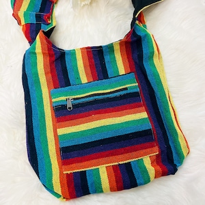Rainbow Summer Cross Body Bag, Unisex Pride Slouchy Bag, Bolsa de algodón hecha a mano con cremallera, Messenger Bag con soporte para teléfono celular, BeachBoho Bag