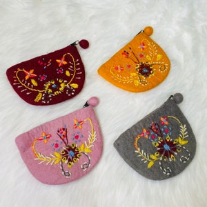 Borsa da ricamo floreale infeltrita fatta a mano per bambini e adulti, borsa da gioco, regalo per vacanze, regalo femminile, ricamo in feltro