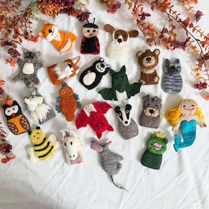 Marionnette à doigt animal faite main, marionnette animal mignon feutrée à l&#39;aiguille, cadeau pour enfant, cadeau de Noël, bas de Noël, licorne, marionnette chien