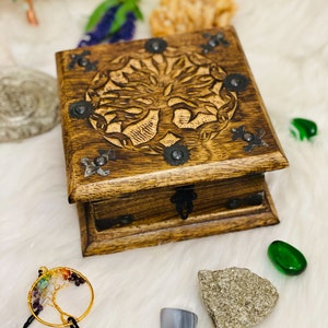 Tree of Life Wooden Box, Custom Carved Tarot Deck Box, Wooden Jewelry Gift Box,Boho Wicca Witchy Divination Box, Hand Engraved Box, Buddhism
