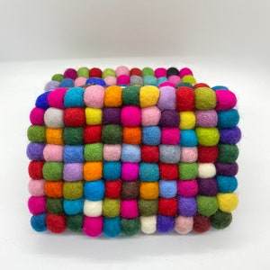 Handgefertigte Filz Pompom Geldbörse, einzigartige Filz Geldbörse, Pompom Geldbörse, Filz Geldbörse, Filz Reißverschluss Geldbörse, Kinder Geldbörse, Filz Accessoires, Geschenke für Mädchen