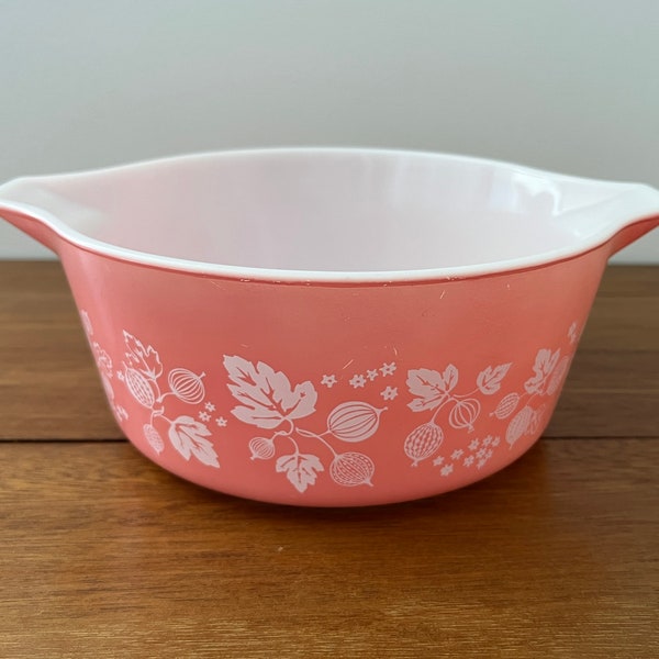 Pyrex Pink Gooseberry Casserole 475, 2 1/2 qt Vintage No Lid