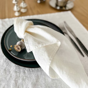 White linen napkins, plain linen napkins, white napkins, wedding napkins, beige linen napkins, beige napkins, 100% linen