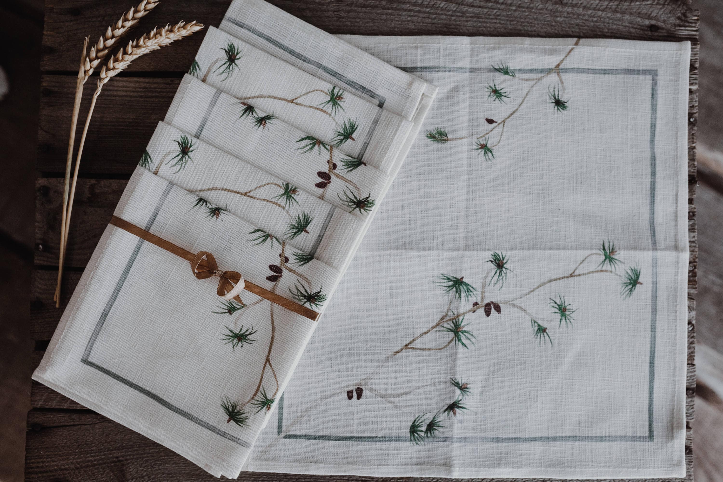 Cloth napkins, winter table decor, Napkins set, linen