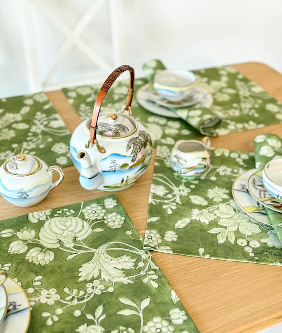 Placemats set, Anna Maria Garthwaite, Spitalfields, 1752 - 1753, matcha placemats