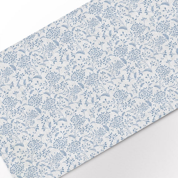 Table runner, Toile Meadow, linen table runner, blue flowers pattern, blue white linen table runner, 100% linen