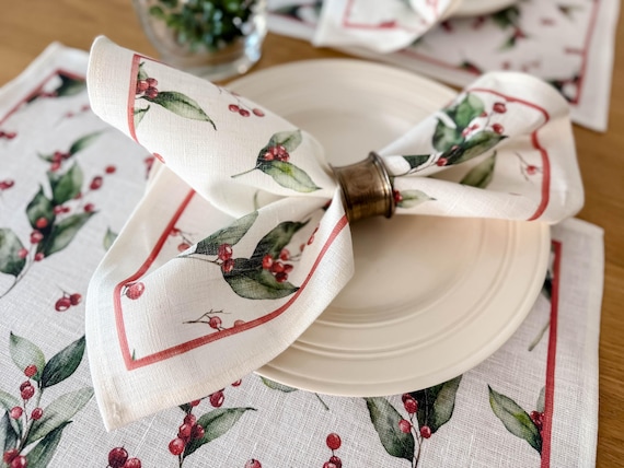 Napkins set, Berry Sonata, Holiday linens, Winter berries, Christmas decor, 100% linen, Christmas napkins