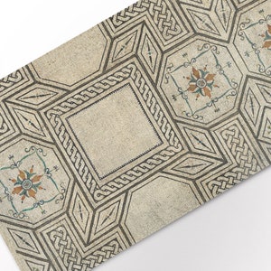 Puede incluir: Un patrón de suelo de mosaico geométrico con un cuadrado central rodeado por un borde trenzado. El mosaico está hecho de pequeñas baldosas blancas, grises y negras. El patrón se repite en todo el suelo.