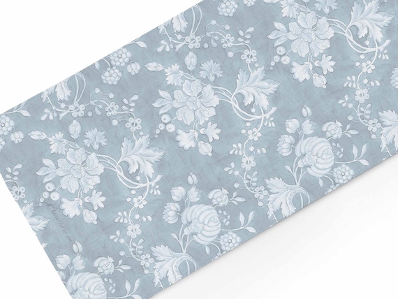 Table runner, French Blue color, Anna Maria Garthwaite, Spitalfields, 1752 - 1753, linen table top