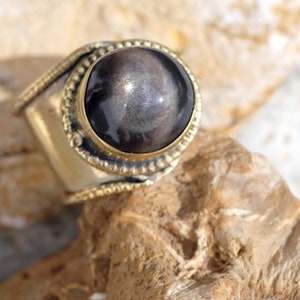 Anillo piedra de sol – Anillo piedra fina “Remolino”