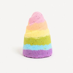 Unicorn Horn Bath Bomb - Rainbow Bath Fizzy - Spring Bath Bomb - Vegan Bath Bomb - Bath Gift for Kids and Tweens
