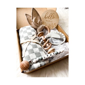 Newborn Gift Set | Baby Gift Set | Baby Gift | Personalized Gift | Baby Shower Gift | New Baby Gift | Baby Gift Box | Pacifier Clip