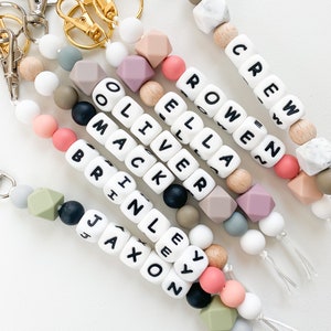 Name Keychain | Personalized Keychain | Custom Keychain | Diaper Bag Keychain | Keychain | Baby Gift | Beaded Keychain | Bag Keychain | Bild 2