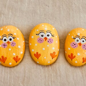 Baby Chick Painted Rock Set, Chicken Stone Painting, Paperweight Gift ...