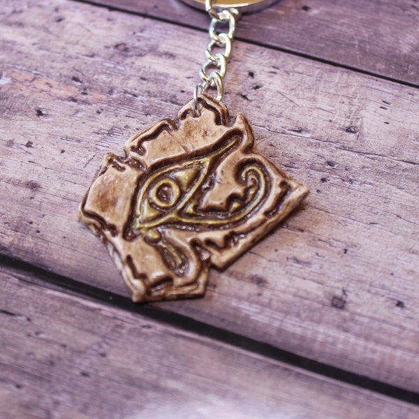 Egyptian Keychain, Eye of Horus, Ancient Egypt, Ancient Symbol, Aged, Clay Key Ring, Egypt Gift, ILLUMINATI, Wall Art Pendant, Ancient Gift